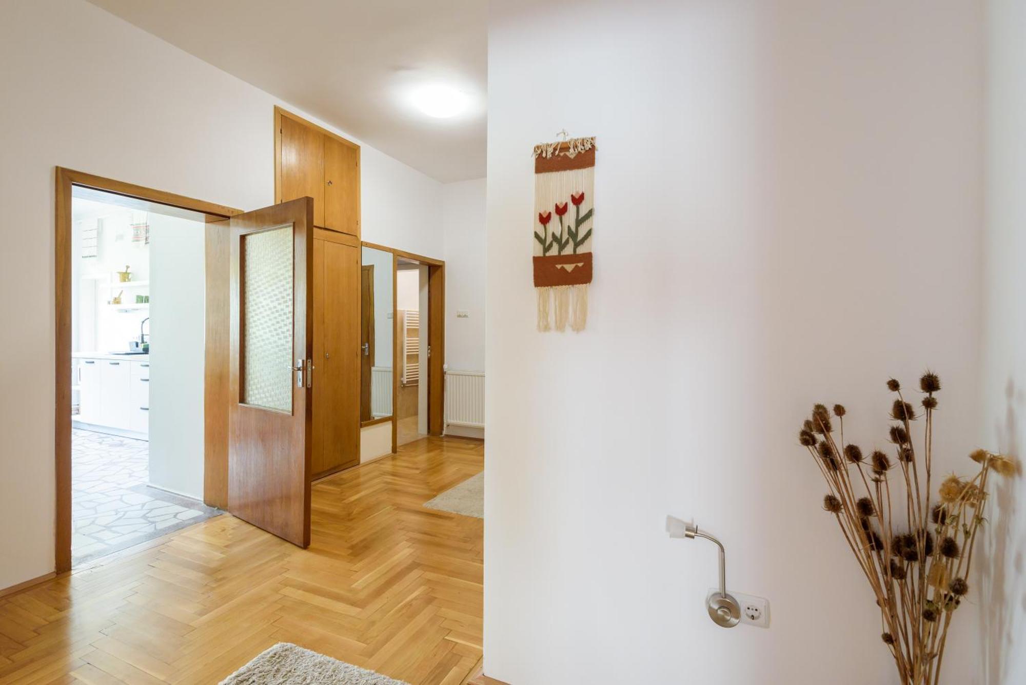 Casa Cu Cires Brasov Apartment Luaran gambar