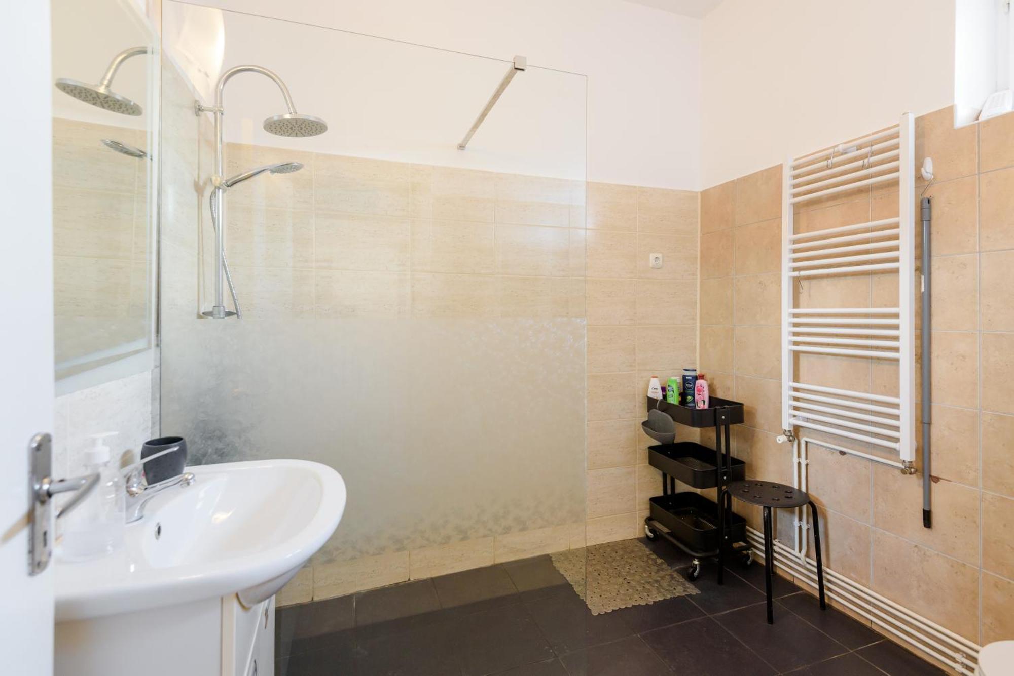 Casa Cu Cires Brasov Apartment Luaran gambar