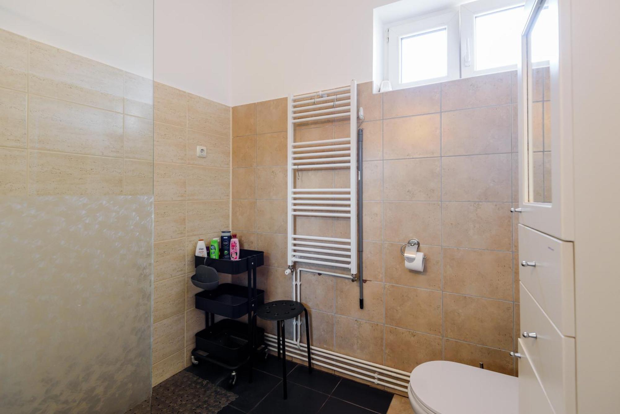 Casa Cu Cires Brasov Apartment Luaran gambar