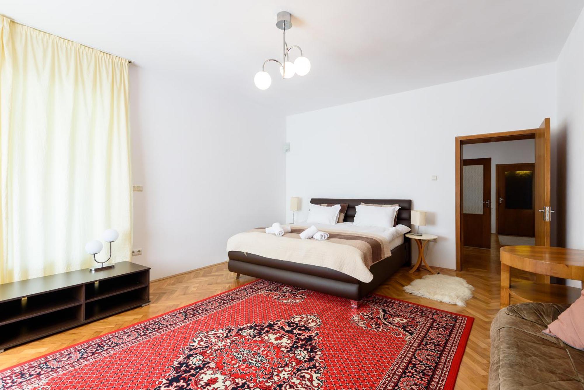 Casa Cu Cires Brasov Apartment Luaran gambar